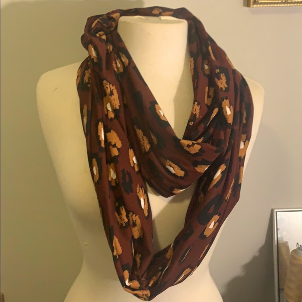 Abstract leopard infinity scarf